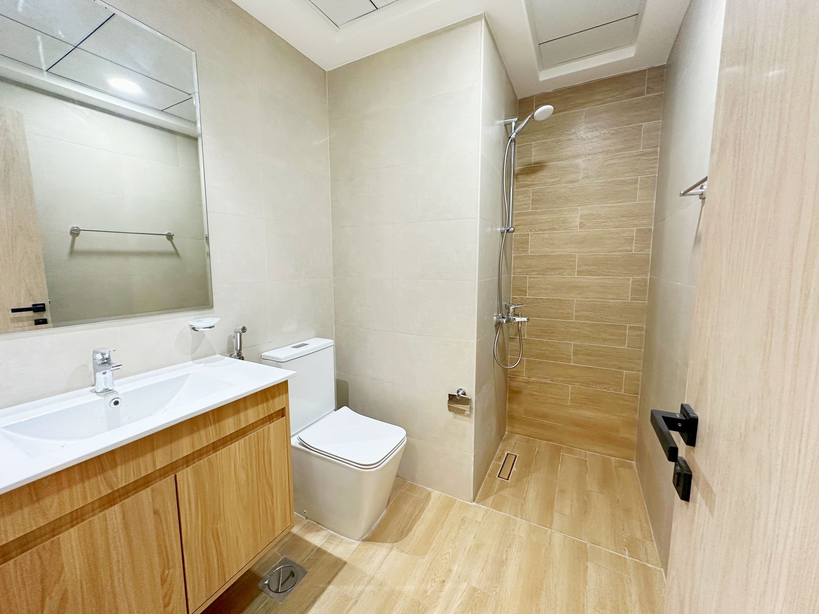 Unit 1626 2BHK Alexis Tower