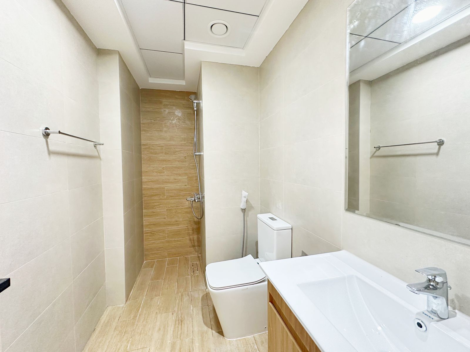 Unit 509 1BHK Alexis Tower